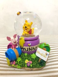 Winnie The Pooh Piglet 小熊維尼 豬仔 擺設 水晶球 Disney Disneyland 迪士尼
