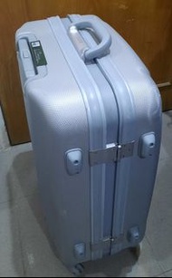 Elle 28 inches Suit Case