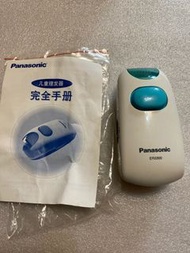 國際牌Panasonic 兒童安全理髮器 整髮器 造型修剪 兒童電剪 ER3300（用過一次而已，最後一張照片一污點，最電池氧化造成，功能正常無損）