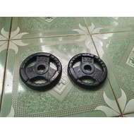 2 2kg cast iron dumbbells with small holes