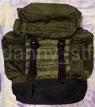 割愛平賣👍🏻Human Made 軍綠色 MILITARY Backpack 背囊 Bag Collection 2022 (其中一咩扣有破損) 媲美 Bape Bathing Ape AAPE