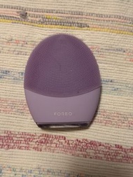 Foreo Luna 3 Facial Cleansing Device
