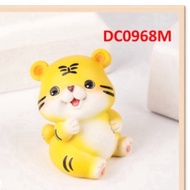 Fat yellow tiger (plastic)