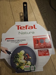 特福全新28cm炒鍋連蓋 Tefal Natura Gas Ceramic Wok Pan with Lid 28cm