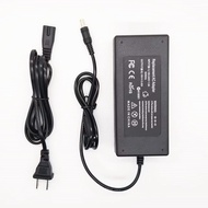 Suitable for Samsung 300E5C 300E5K 300E5 Notebook Power Adapter 19V3.16A Charger Cable