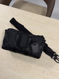 LV KEEPALL 25