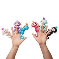 Fingerlings Interactive Baby Monkey 美國爆紅互動式手指猴
