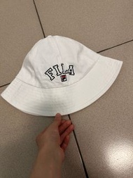 FILA白色漁夫帽