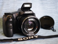 Sony HX200 Camera with Carl Zeiss® Vario-Sonnar 27-810mm f2.8 lens, Cyber-shot DSC-HX200, DSC-HX200, HX200 18.2Mp BSI CMOS, Zoom 30x