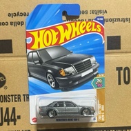 Hot Wheels Mercedes Benz 500 E