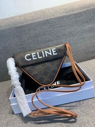 CELINE Mini Triomphe 三角包 男女同款 黃褐色