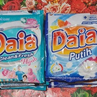WINGS CARE | DAIA deterjen bubuk sachet 1000 [ renteng 6x45g ]