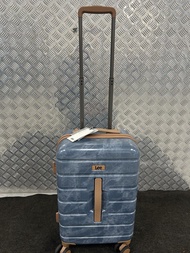 New： Lee 20吋行李箱  56 x 35 x 23cm