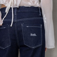 Felt.bkk Leto Jeans กางเกงยีนส์สีเข้มเอวกลาง ดีเทลปัก felt ที่กระเป๋าหลัง และ ปลายขาพับ 2 ชั้นที่สาม