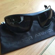 UA男生太陽眼鏡