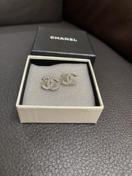 Chanel earrings 銀色閃石經典款耳環