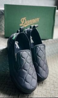 Danner Oregon Slip on 套腳款 黑色 露營鞋 平底鞋