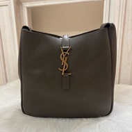 聖羅蘭Yves Saint Laurent YSL Le 5 À 7 Hobo小號 墨綠色