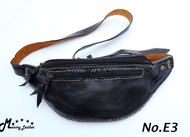กระเป๋าคาดอก คาดเอว หนังแท้ 100 %  Genuine Leather Bag กระเป๋าวินเทจ