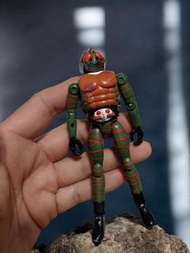 假面騎士亞馬遜(Kamen Rider Amazon) 的超合金GD-37 裝著變身系列可動人偶