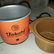 Takahi slow cooker