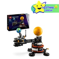 LEGO Technic 42179 Planet Earth and Moon in Orbit (526 Pieces)