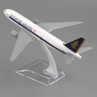 Office Decor 1/400 Scale B747 Singapore Airlines Alloy Aircraft 16cm Boeing 747 Aircraft Model Toys 