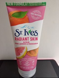 St Ives 粉色檸檬和橘子磨砂膏170克