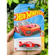 Hobby Store Hot Wheels Basic Porsche 935 Red model car