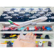Emirates Boeing B777 16cm MB16060 Metal Airplane Model