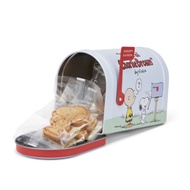 Snoopy Charlie Brown Mailbox Tin Case Peanuts Cranberry Cookies [Korean Product]