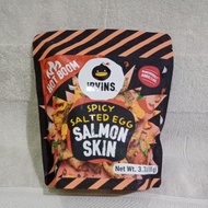 Irvins Spicy Salted Egg Salmon Skin 95gr (Hot Boom)