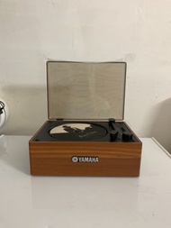 全新日本雅馬哈YAMAHA木質cd機專輯播放器箱體藍牙音箱 支持AUX音源輸入 USB優盤播放 藍牙播放 內置容量鋰電池 木制風格