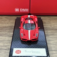 DMH 1: 64 Ferrari Enzo Carbon Fiber Base Resin Simulation Car Model