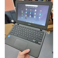 Acer C740 Chromebook - 4 GB RAM , - 16GB SSD - 116 inches - Play Store Used like new Condition Dark 