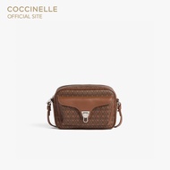 COCCINELLE กระเป๋าสะพายข้างผู้หญิง รุ่น BEAT CROSSBODY BAG 150201 สี MULTI COGNAC/COGNAC