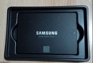Samsung 860 EVO 500GB 己賣