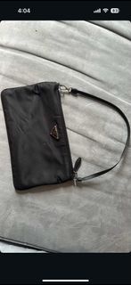 Prada 黑色手拿包