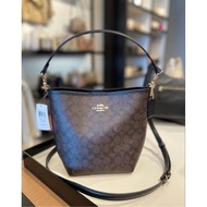 COACH CT800 City Bucket Bag In Signature
