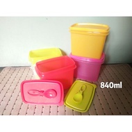 TUPPER Spice Saver with Spoon (2) 840ml