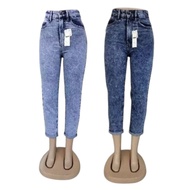 New Mom fit jeans. woman's jeans long pants . mom fit boyfriend jeans.