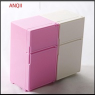 ANQII พ็อกเก็ต ตู้เย็นบ้านตุ๊กตาขนาดเล็ก การจำลองแบบจำลอง มี3สี ตู้เย็นการ์ตูนสีชมพู ที่มีคุณภาพสูง มินิมินิ เล่นครัวตู้เย็น ตกแต่งบ้านตุ๊กตา