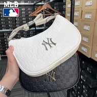 จัดส่งจากกรุงเทพ❥แท้ MLB bag NY handbag PU กระเป๋าสะพายไหล่ Underarm bag กระเป๋า Ny MONOGRAM EMBOSSED HOBO BAG สีขาว One