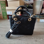 Max NLMAX0606B Black Bag