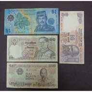 THAILAND 10 BAHT ,VIETNAM 2000 DONG, BRUNEI  1 DOLLAR & INDIA 10 RUPEES BANKNOTES.
