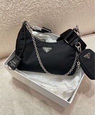 Prada Hobo 三合一Re-Edition 2005 Re-Nylon shoulder bag