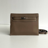 98新🫰🏻Hermès 愛馬仕 Kelly Danse 大象灰銀釦