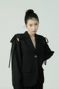 心齋坐忘/黑色羊毛綁帶西裝外套