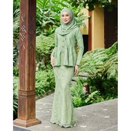 Preloved Deenara Embroidery Series Livia 2.0 - Tea Green Livia 2.0 Kebaya Peplum SIZE L