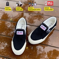 READYSTOK SEPATU SLIP ON BLACK WHITE SEPATU PRIA SEPATU SNEAKERS SEPATU SLOP SEPATU SEKOLAH SEPATU K
